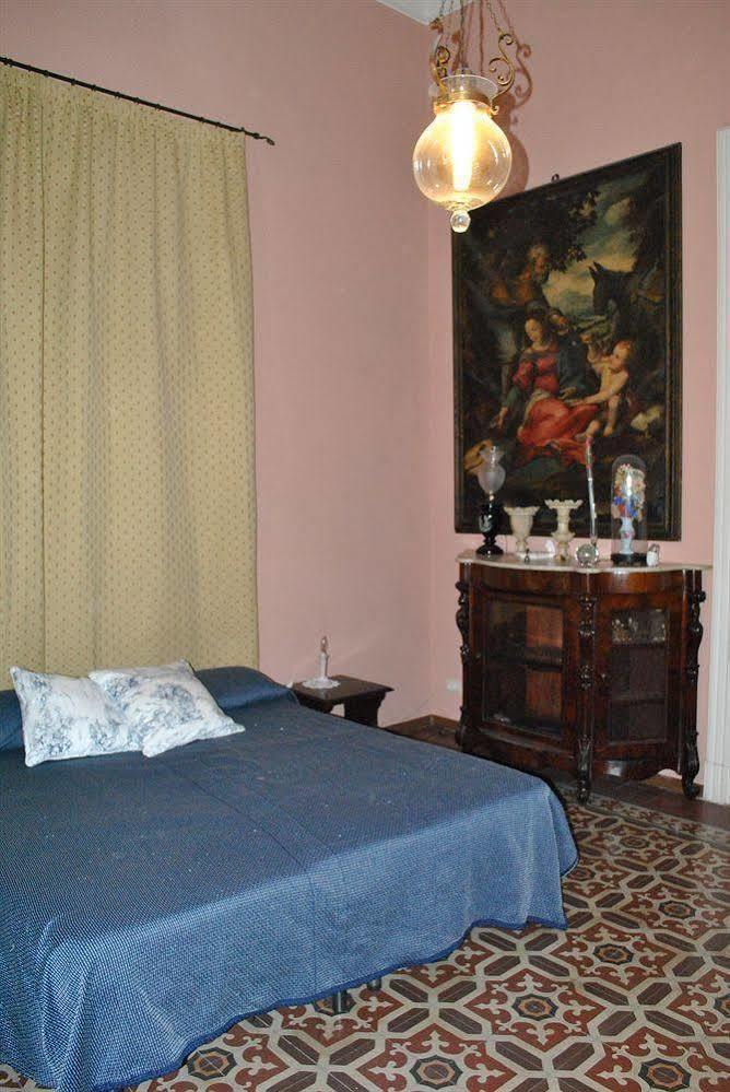 A Casa Di Laura Bed & Breakfast Catania Ngoại thất bức ảnh
