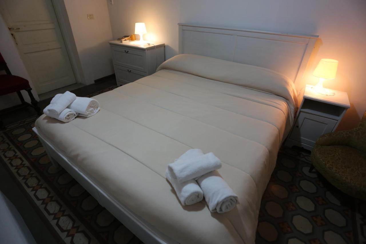 A Casa Di Laura Bed & Breakfast Catania Ngoại thất bức ảnh